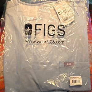 NWT Figs FREEx Catarina One Pocket Scrub Top